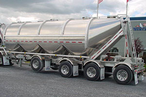 Dry bulk cement tank trailer