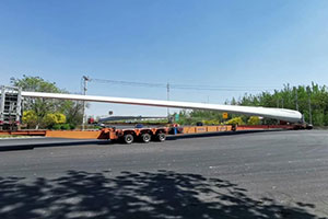 Extendable / telescopic trailer – windmill tower / wind turbine blade trailer